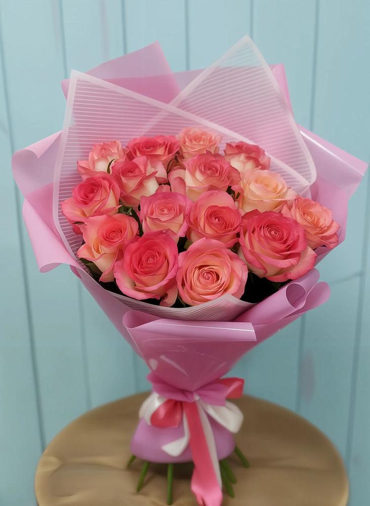 Букет 15 Розовых роз Равель в Аксае Республика Дагестан