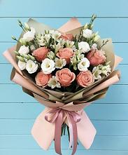 Букет цветов из:  Розы, Альстромерии и Лизиантусы в Аксае Республика Дагестан