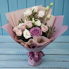 Букет цветов из:  Розы и Лизиантусы в Аксае Республика Дагестан
