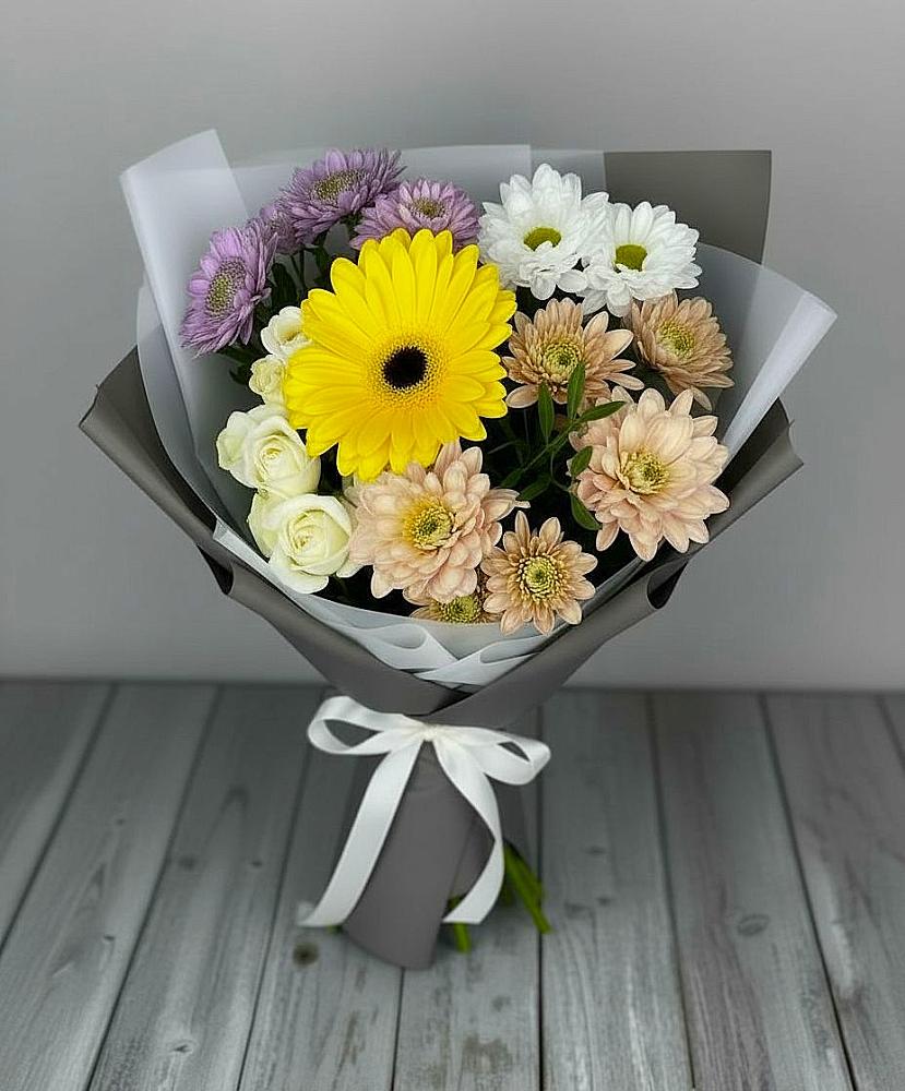 Букет цветов из: Розы, Герберы и Хризантемы в Аксае Республика Дагестан