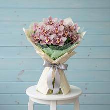 Букет цветов из:  Орхидеи и Розы в Аксае Республика Дагестан