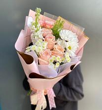 Букет цветов из:  Хризантемы и Розы в Аксае Республика Дагестан