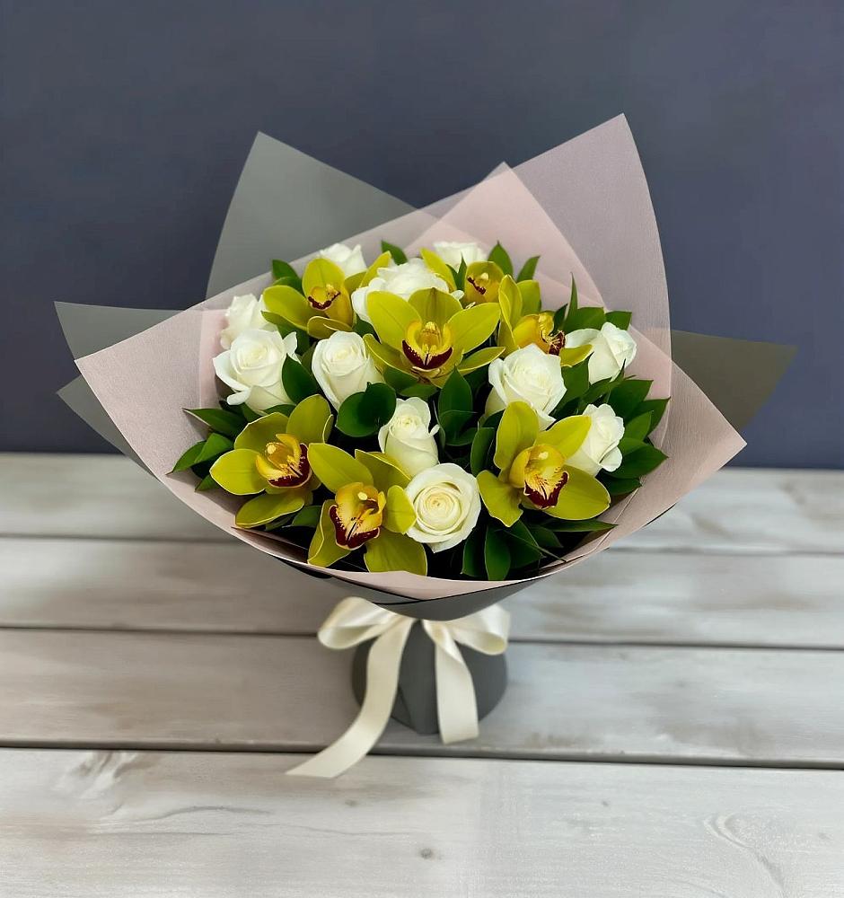 Букет цветов из: Орхидеи и Розы в Аксае Республика Дагестан