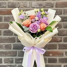 Букет цветов из:  Лизиантусы и Розы в Аксае Республика Дагестан