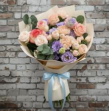 Букет цветов из:  Розы, Лизиантусы и Гвоздики #REPLACE_PRED# Аксае Республика Дагестан